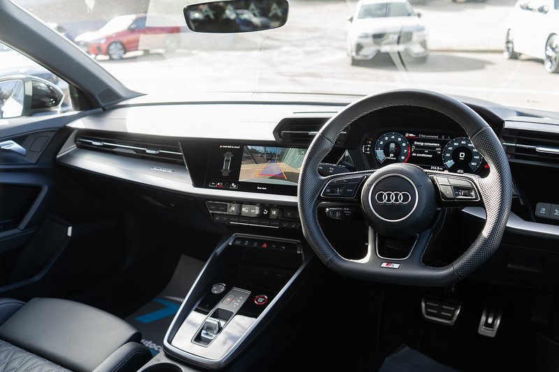 Audi S3 TFSI Black Edition - U5301