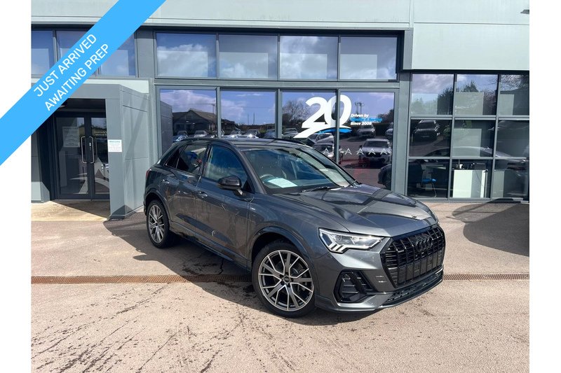 Audi Q3 TDI Black Edition - U5304