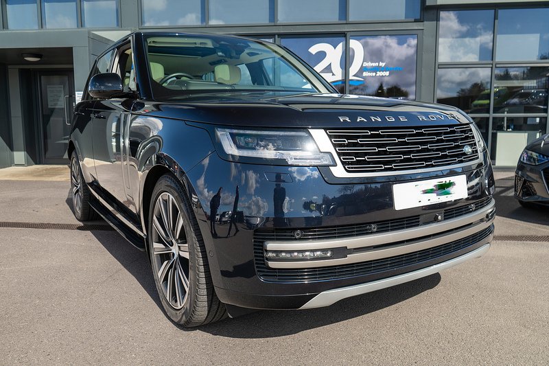 Land Rover Range Rover P550e Autobiography - U5348