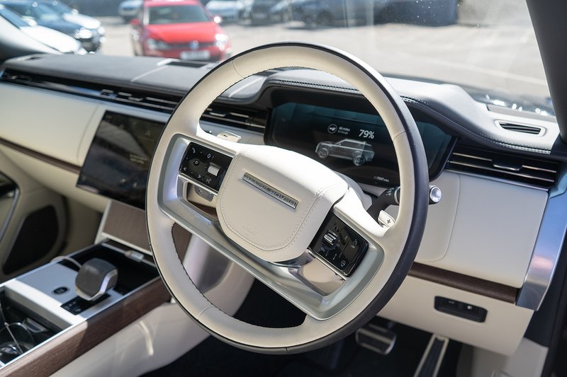 Land Rover Range Rover P550e Autobiography - U5348