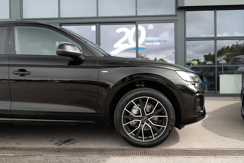Audi Q5 TFSI Black Edition - U5350