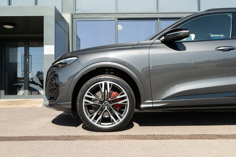 Audi Q5 TDI Edition 1 - U5361