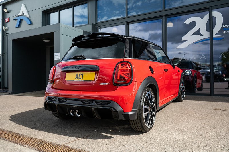 MINI Hatch John Cooper Works - U5387