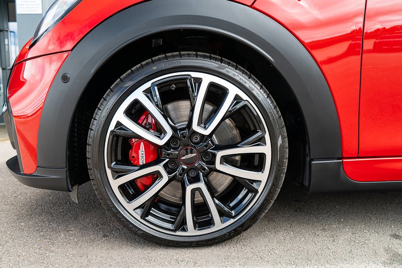 MINI Hatch John Cooper Works - U5387