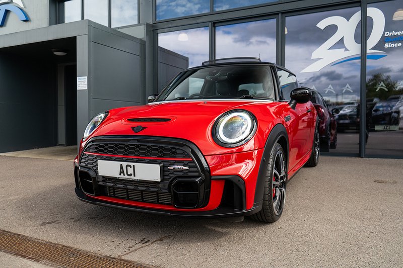 MINI Hatch John Cooper Works - U5387