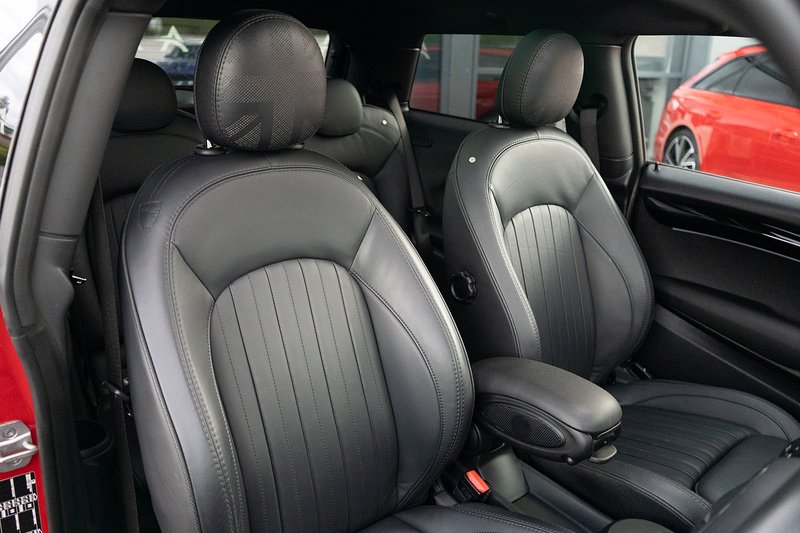 MINI Hatch John Cooper Works - U5387