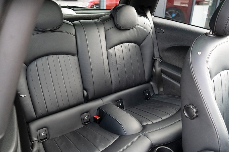 MINI Hatch John Cooper Works - U5387