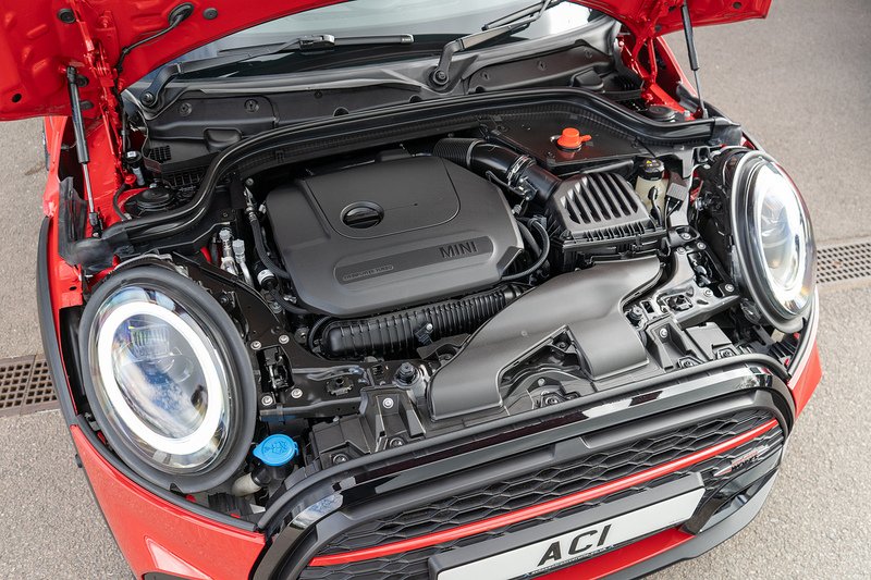 MINI Hatch John Cooper Works - U5387