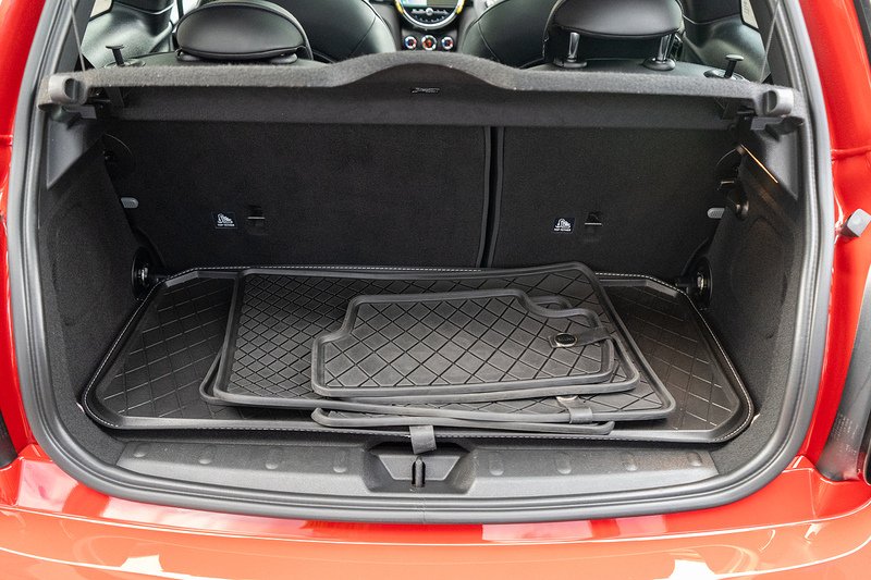 MINI Hatch John Cooper Works - U5387