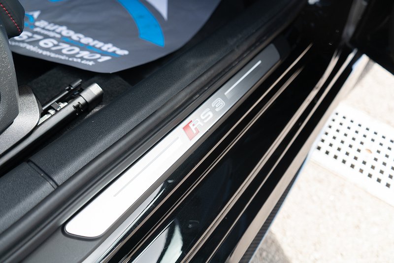 Audi RS3 TFSI Carbon Vorsprung - U5390