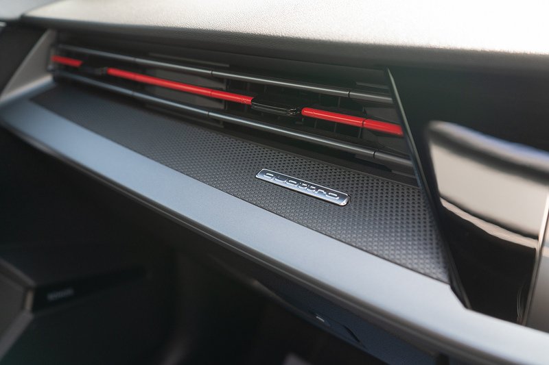 Audi RS3 TFSI Carbon Vorsprung - U5390
