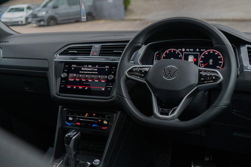Volkswagen Tiguan TSI R-Line - U5391