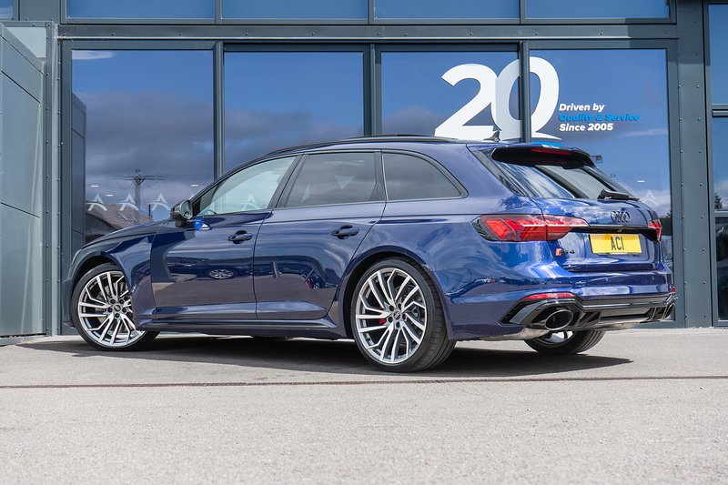 Audi RS4 Avant TFSI V6 Vorsprung - U5411