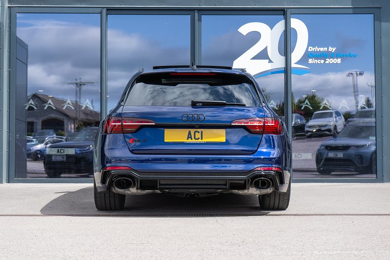Audi RS4 Avant TFSI V6 Vorsprung - U5411