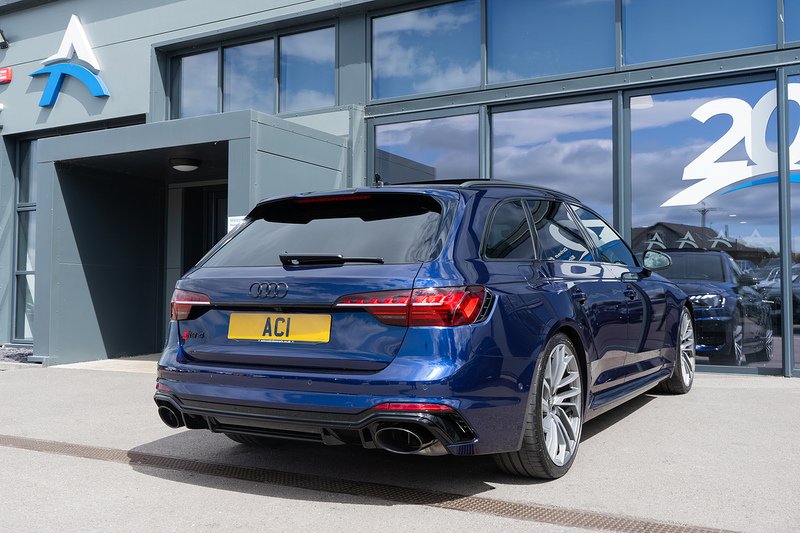 Audi RS4 Avant TFSI V6 Vorsprung - U5411