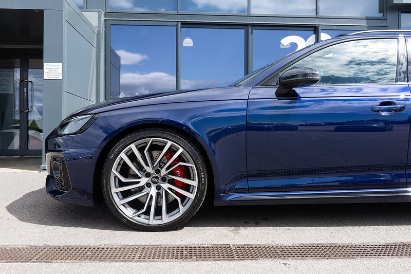 Audi RS4 Avant TFSI V6 Vorsprung - U5411