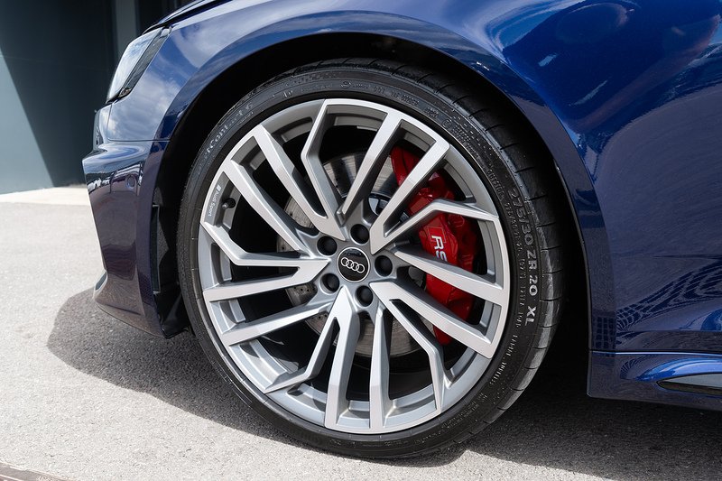 Audi RS4 Avant TFSI V6 Vorsprung - U5411