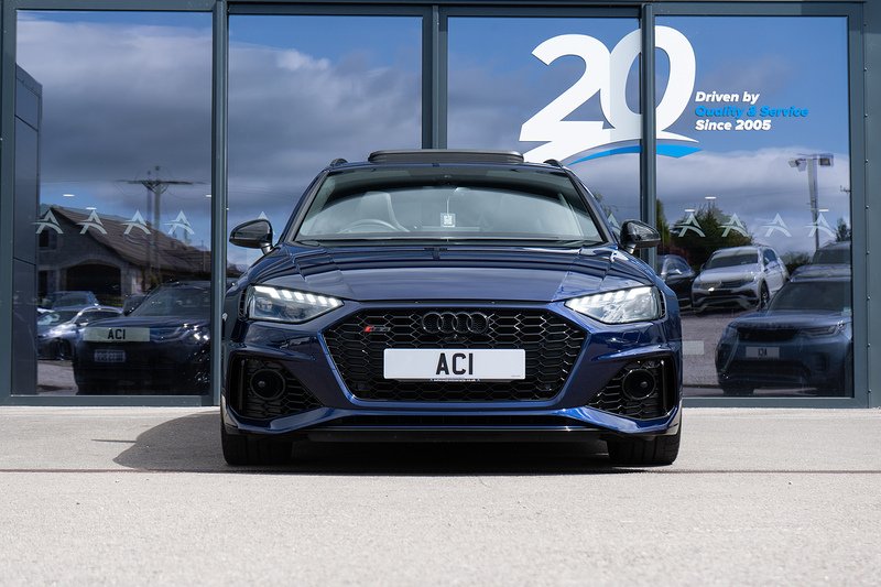 Audi RS4 Avant TFSI V6 Vorsprung - U5411