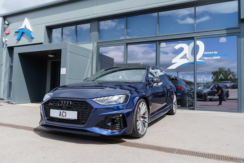 Audi RS4 Avant TFSI V6 Vorsprung - U5411