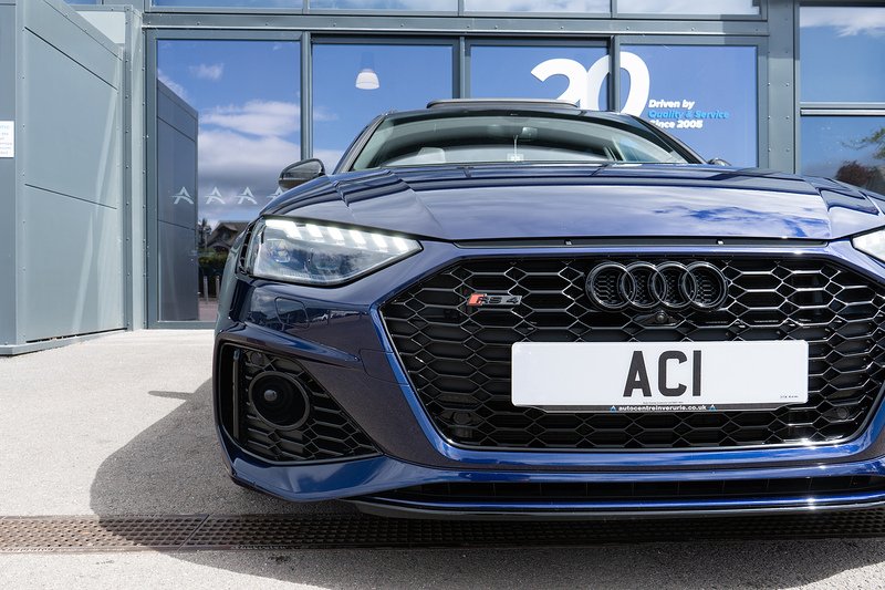 Audi RS4 Avant TFSI V6 Vorsprung - U5411