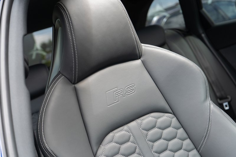 Audi RS4 Avant TFSI V6 Vorsprung - U5411