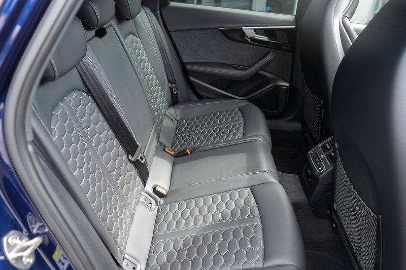 Audi RS4 Avant TFSI V6 Vorsprung - U5411