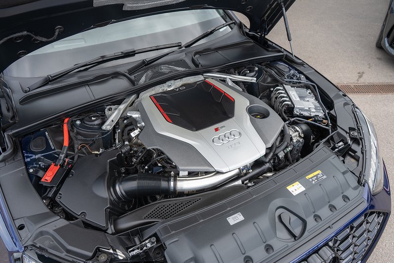 Audi RS4 Avant TFSI V6 Vorsprung - U5411