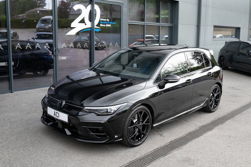 Volkswagen Golf TSI R Black Edition - U5428