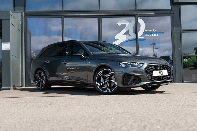 Audi A4 Avant TDI Black Edition - U5431