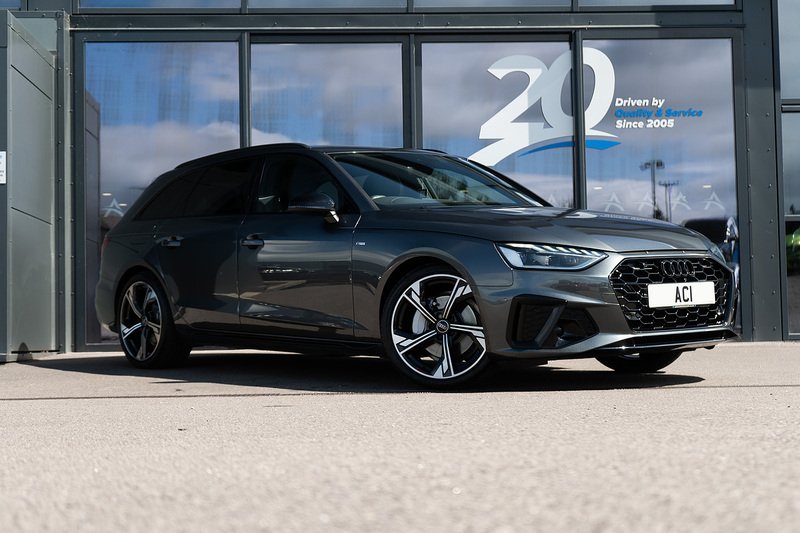 Audi A4 Avant TDI Black Edition - U5431