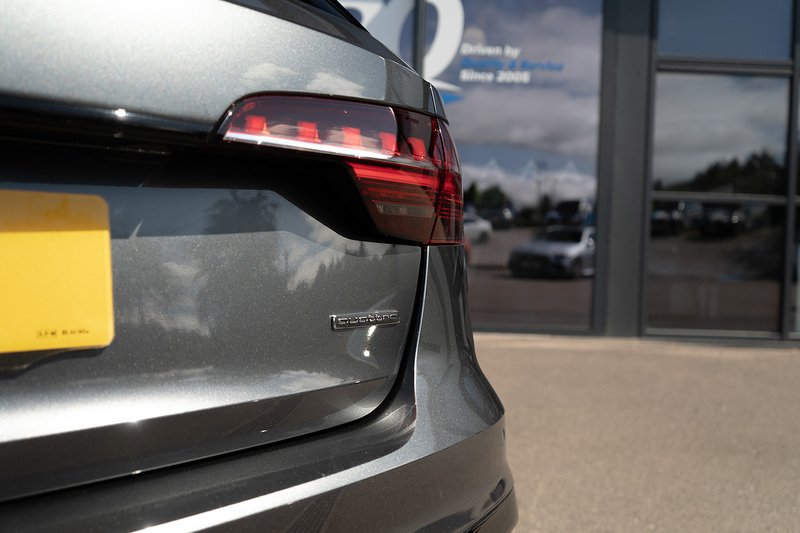 Audi A4 Avant TDI Black Edition - U5431