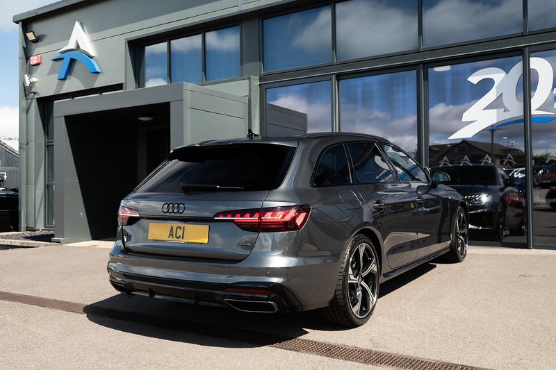 Audi A4 Avant TDI Black Edition - U5431