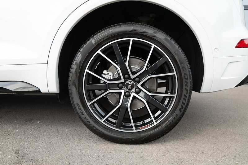 Audi Q5 TDI Black Edition - U5432