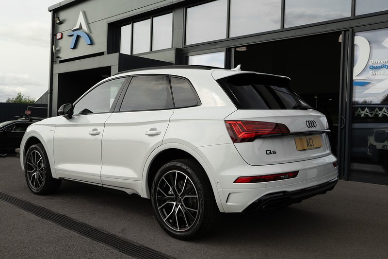 Audi Q5 TDI Black Edition - U5432