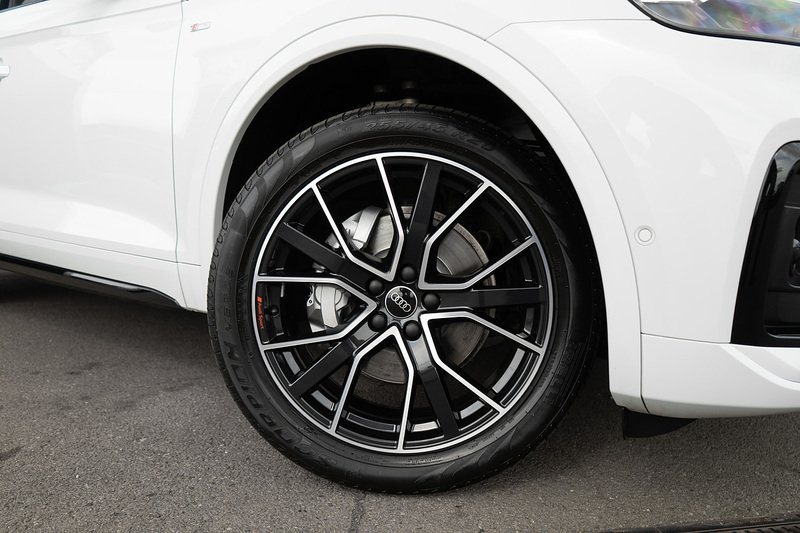 Audi Q5 TDI Black Edition - U5432