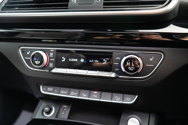 Audi Q5 TDI Black Edition - U5432