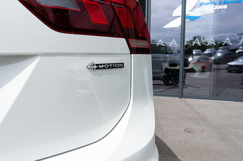 Volkswagen Tiguan TDI R-Line - U5436