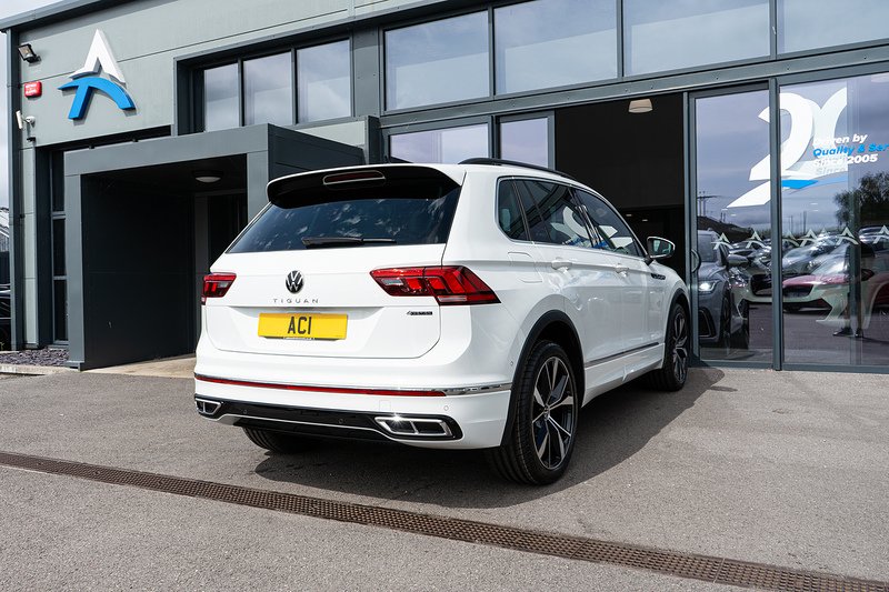 Volkswagen Tiguan TDI R-Line - U5436