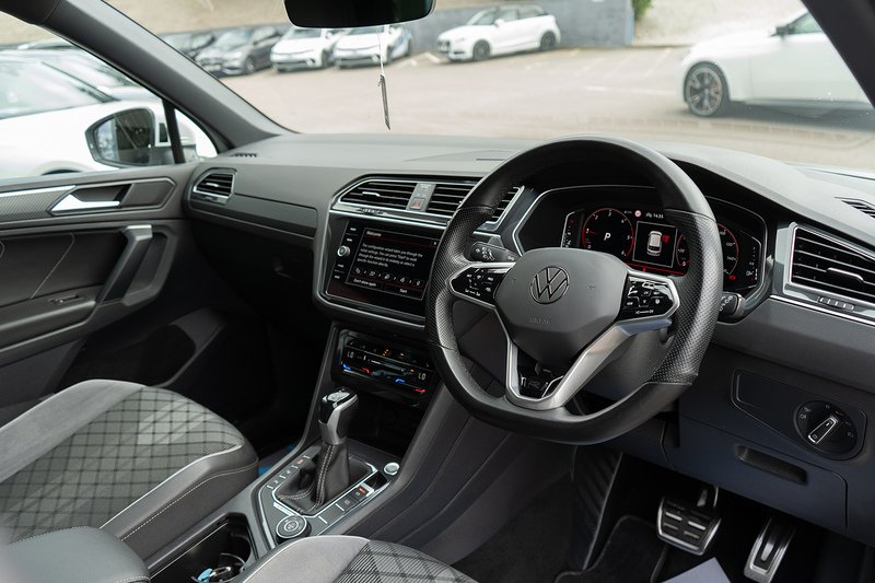 Volkswagen Tiguan TDI R-Line - U5436