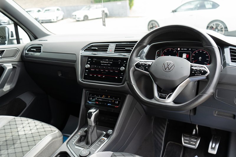 Volkswagen Tiguan TDI R-Line - U5436