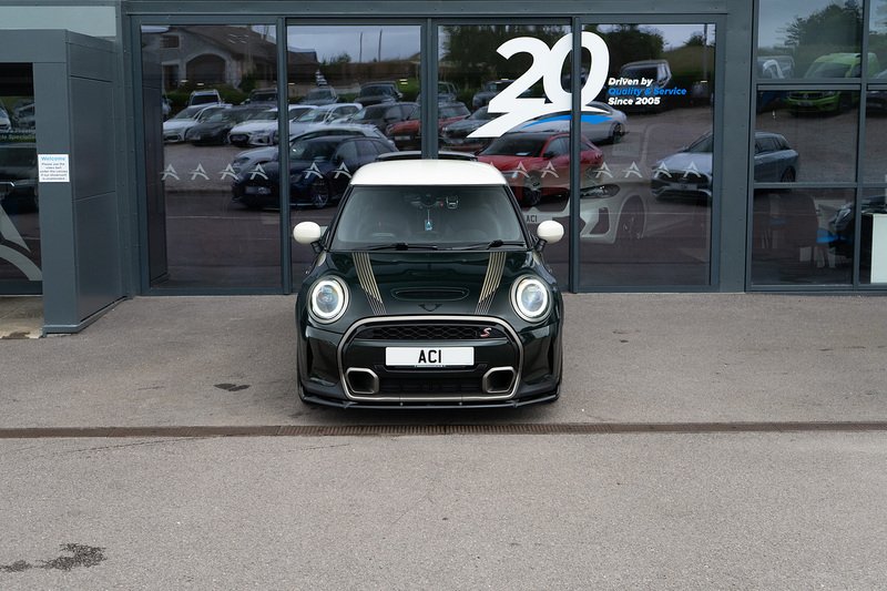 MINI Hatch Cooper S Resolute Edition - U5437