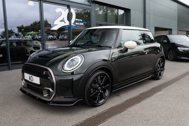 MINI Hatch Cooper S Resolute Edition - U5437