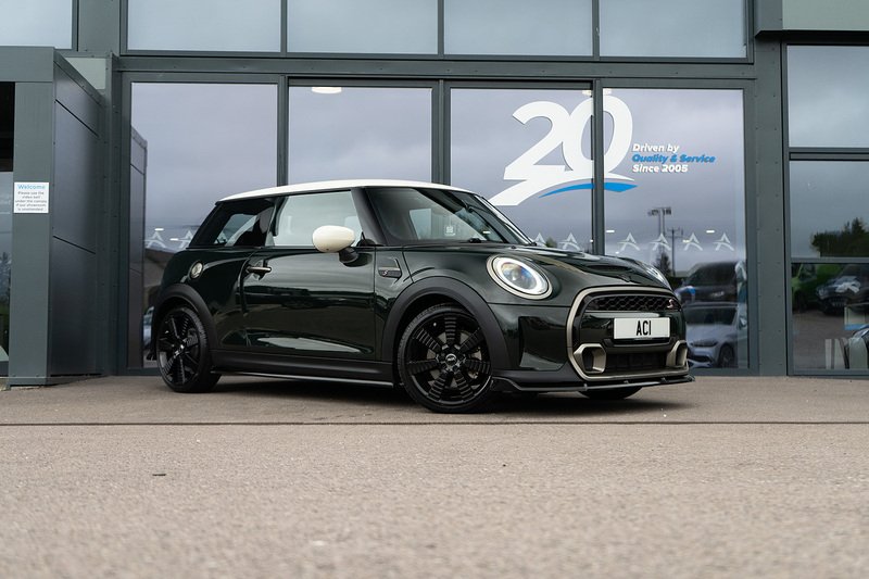 MINI Hatch Cooper S Resolute Edition - U5437