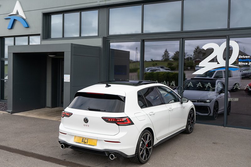 Volkswagen Golf TSI GTI - U5447