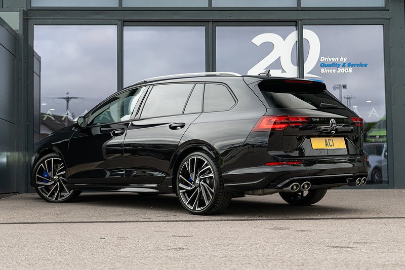 Volkswagen Golf TSI R - U5454