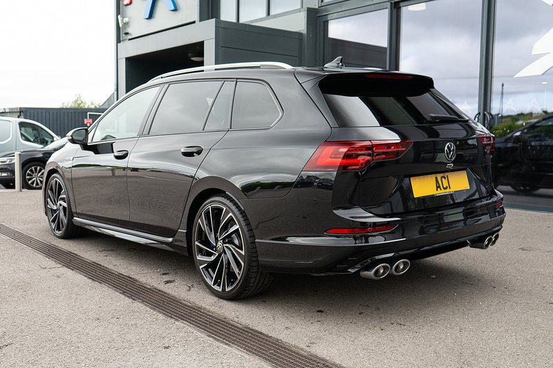 Volkswagen Golf TSI R - U5454