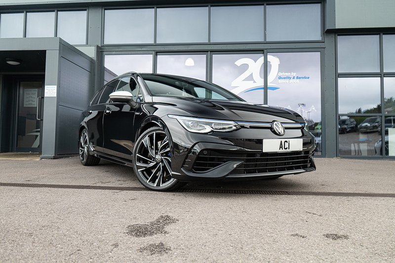 Volkswagen Golf TSI R - U5454