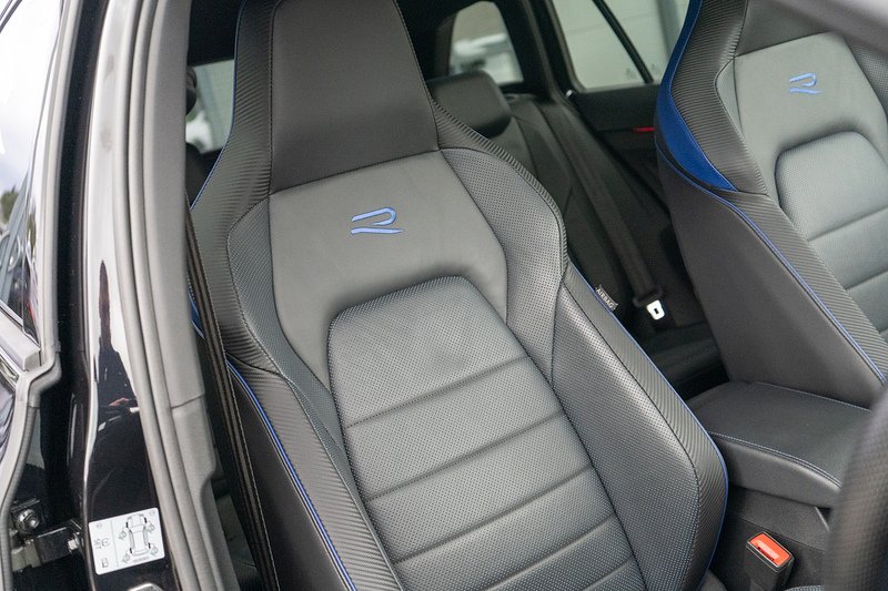Volkswagen Golf TSI R - U5454