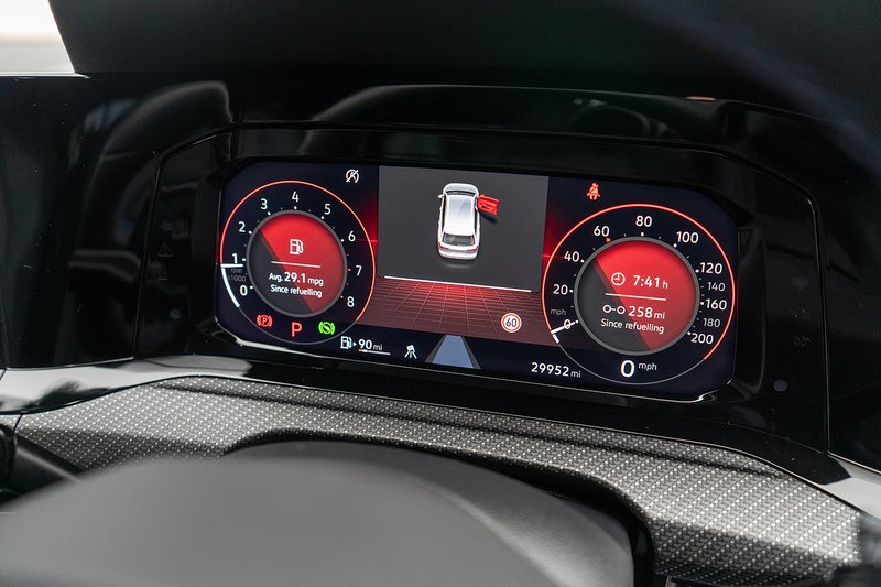 Volkswagen Golf TSI R - U5454