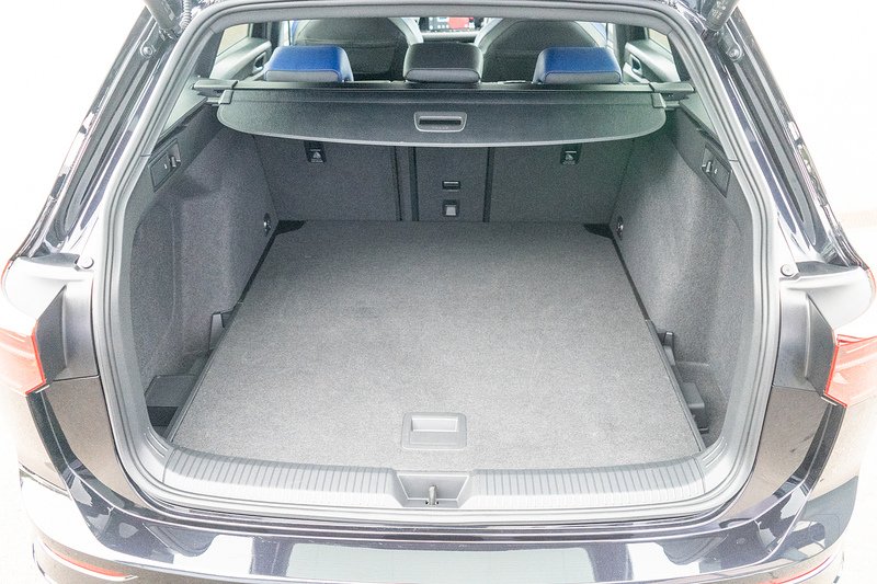 Volkswagen Golf TSI R - U5454